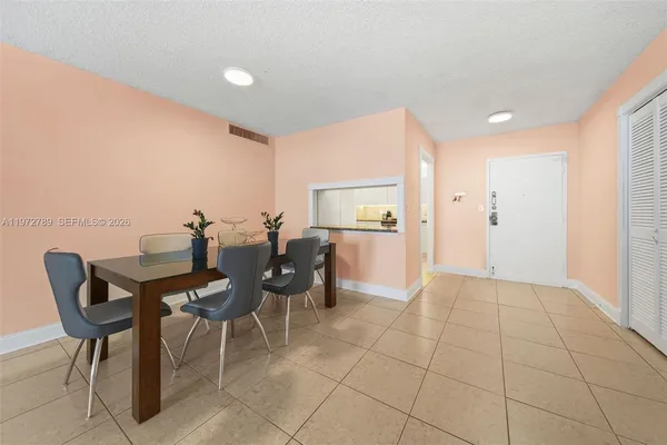 a view of a livingroom with furniture