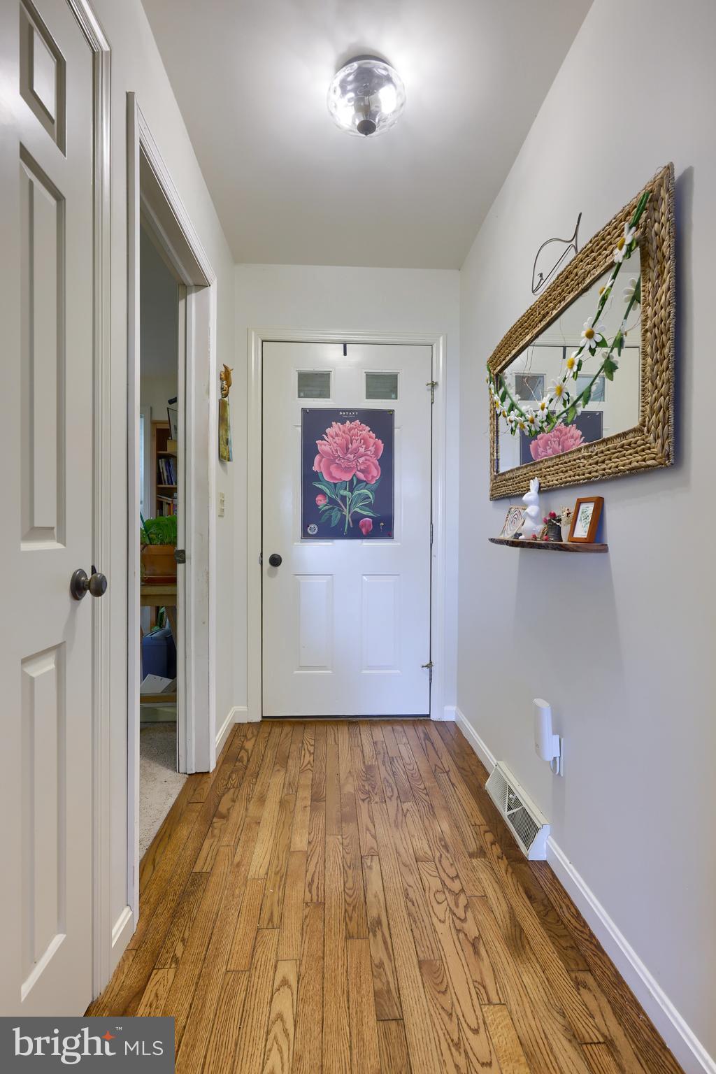 693 Trail Road North Elizabethtown, PA 17022 - Photo 8 of 82