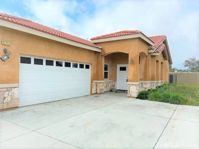 $2,950 | 9272-2 Olive Street, Fontana, CA 92335