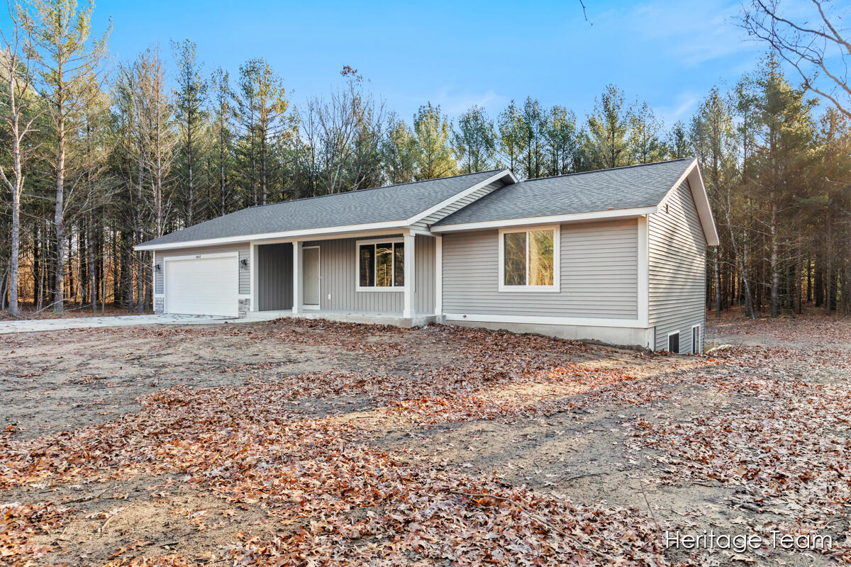 1663 Pineland Path Allegan, MI 49010 - Photo 1 of 22 IMG_1001