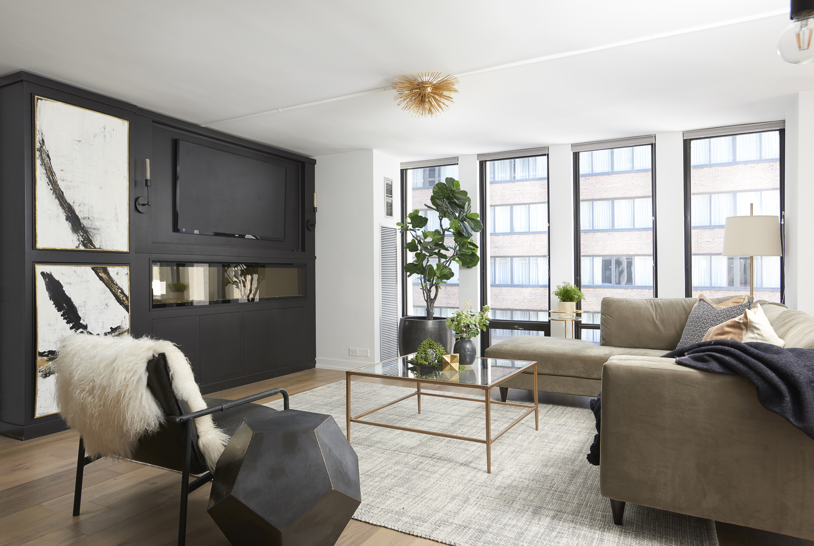 200 East Delaware Place, Unit 89C Chicago, IL 60611 - Photo 2 of 30