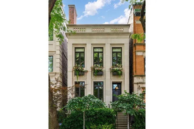 a view of a building entryway