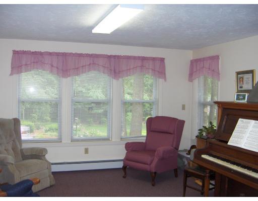 38 Ragged Hill Road Hubbardston, MA 01452 - Photo 4 of 16 Gallery Image 4