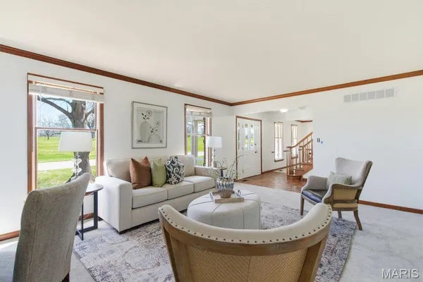 $549,000 | 1104 South Charlemagne Drive, Lake St. Louis, MO 63367