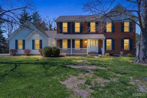 $549,000 | 1104 South Charlemagne Drive, Lake St. Louis, MO 63367