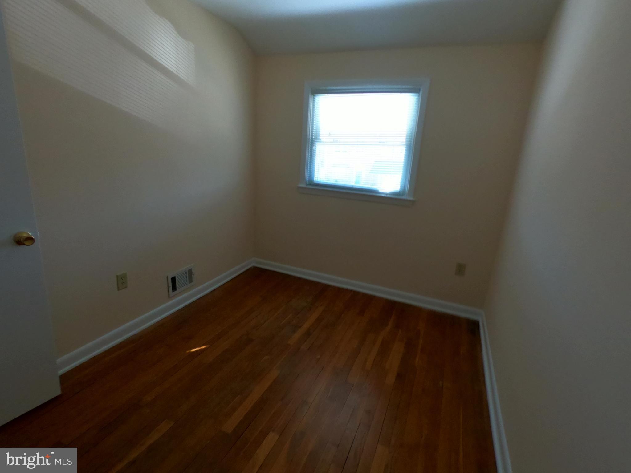 8506 Kings Ridge Road Baltimore, MD 21234 - Photo 19 of 29 Third Bedroom - Hardwood & Ceiling Fan