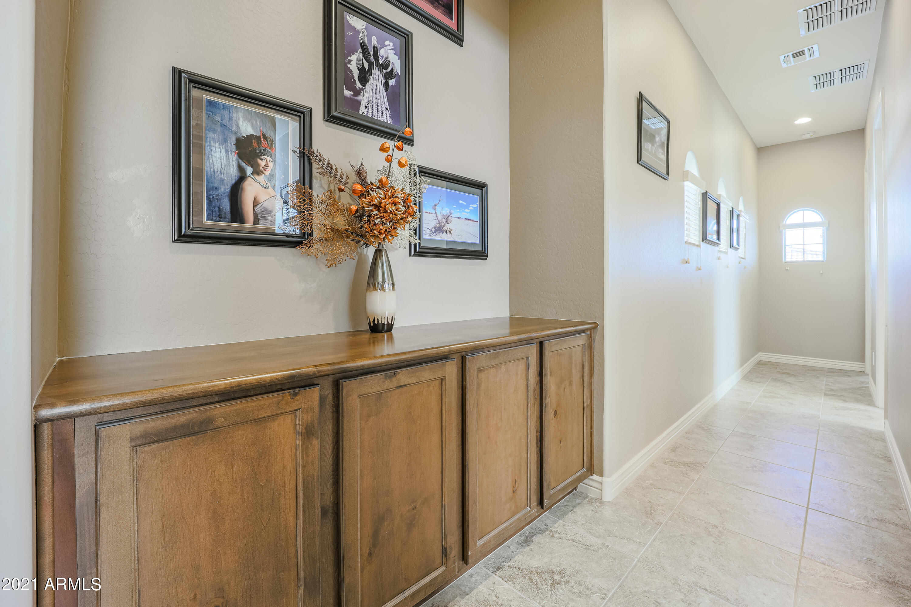 17954 West Verdin Road Goodyear, AZ 85338 - Photo 33 of 63 17954 W Verdin_hallway