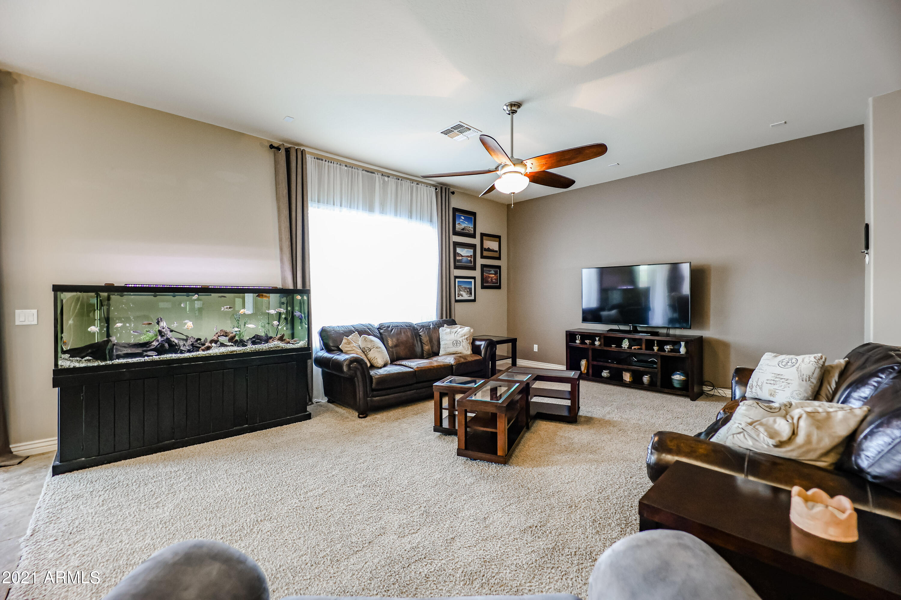 17954 West Verdin Road Goodyear, AZ 85338 - Photo 4 of 63 17954 W Verdin_living area