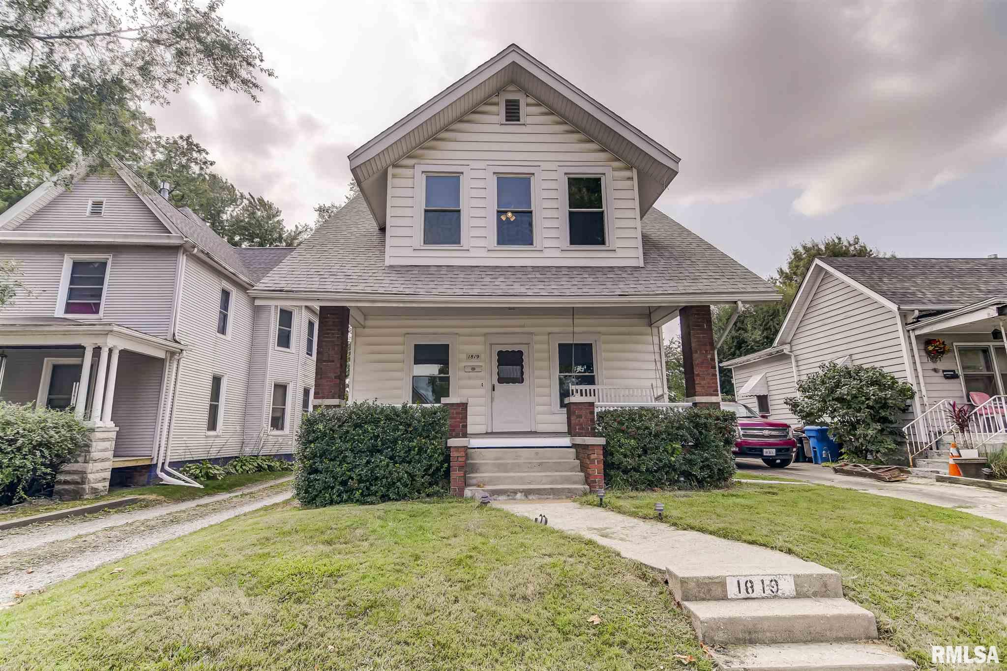 1819 North 8th Street Springfield, IL 62702 - Photo 1 of 33
