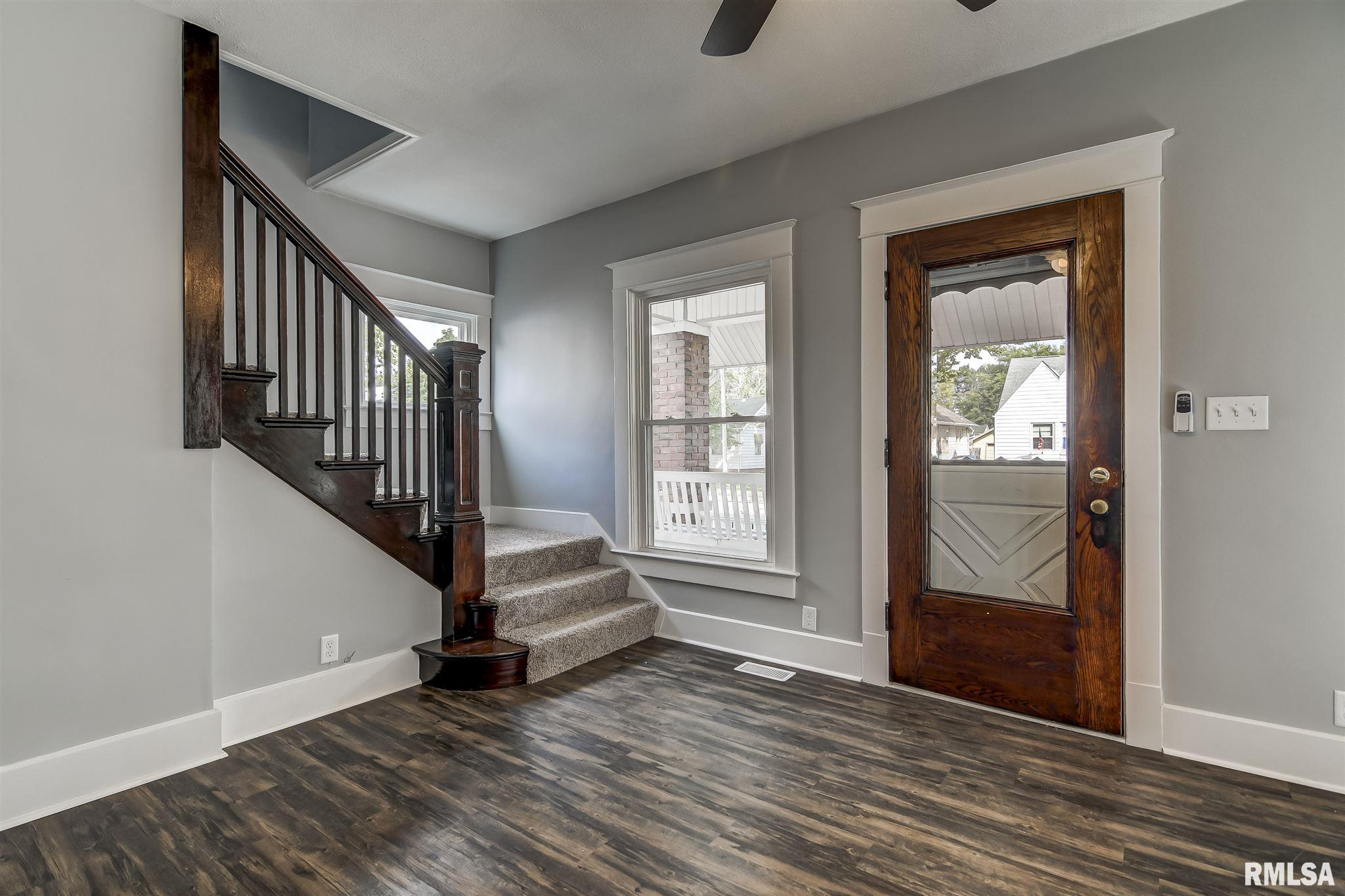 1819 North 8th Street Springfield, IL 62702 - Photo 2 of 33
