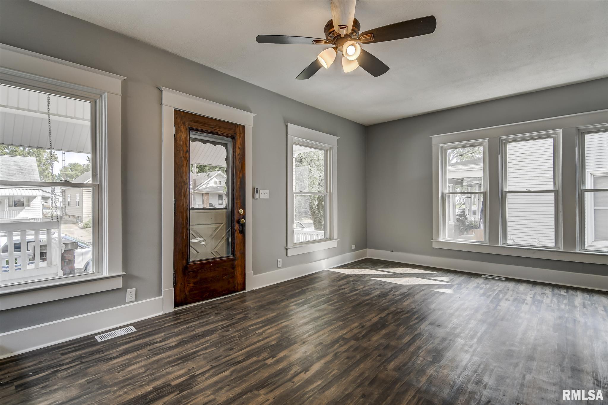 1819 North 8th Street Springfield, IL 62702 - Photo 6 of 33