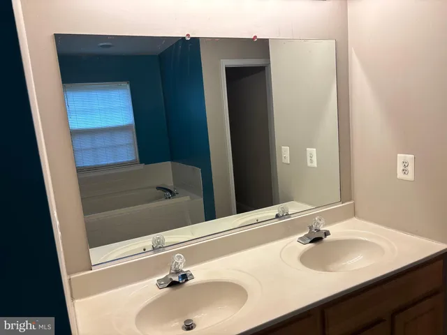 $3,000 | 21579 Gordon Court, Lexington Park, MD 20653