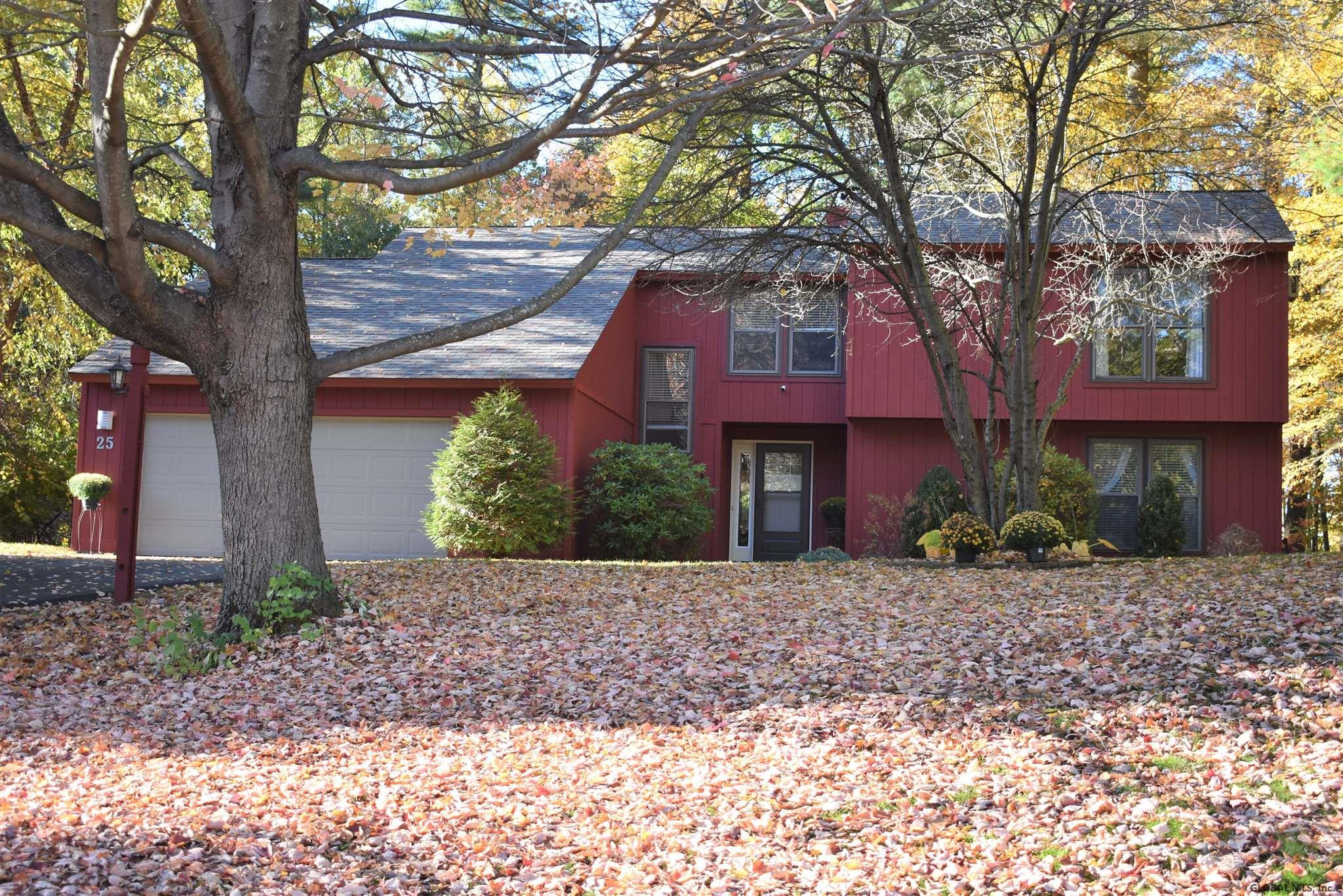 25 Meadow Rue Place Malta, NY 12020 - Photo 2 of 44 Photo 2