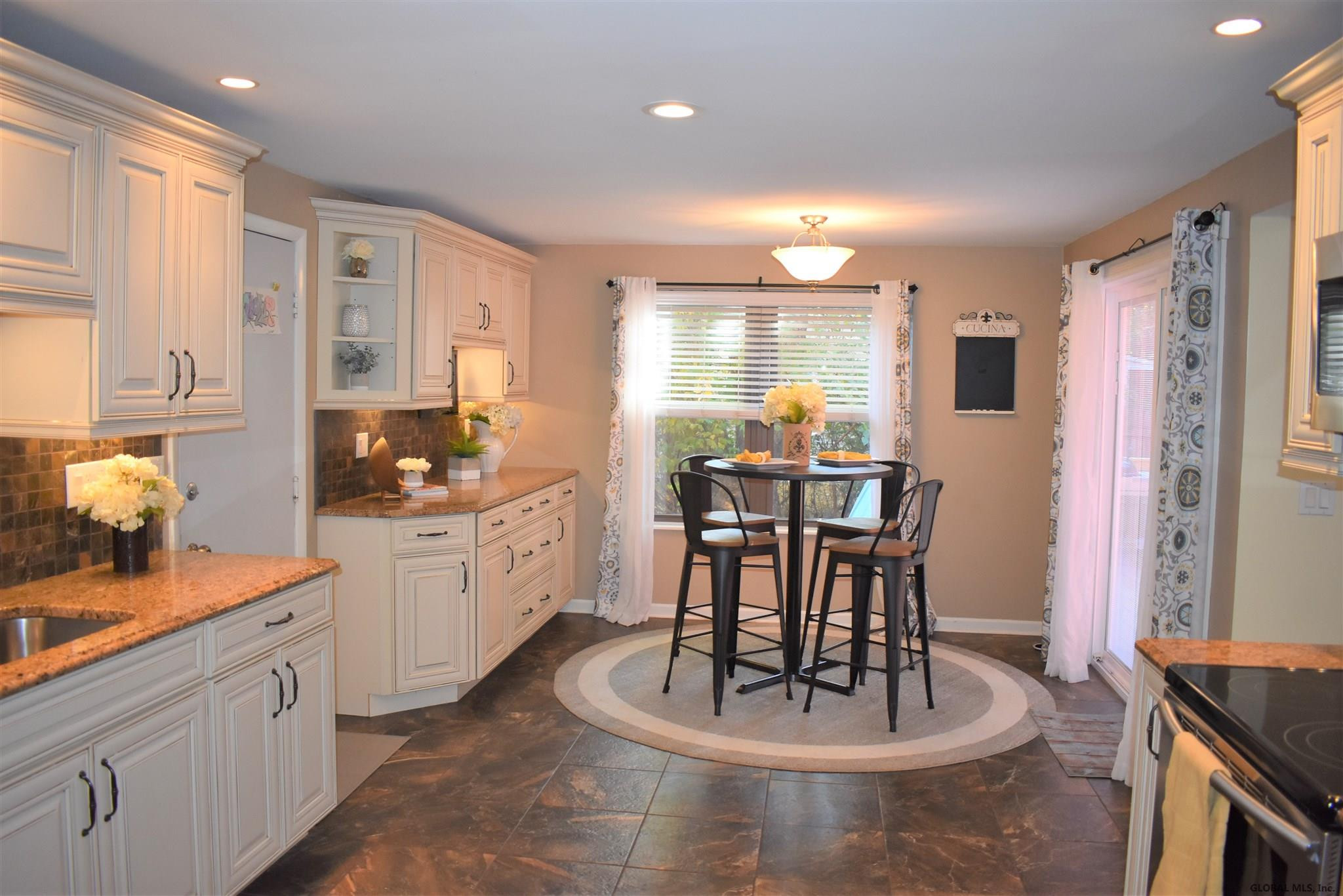 25 Meadow Rue Place Malta, NY 12020 - Photo 5 of 44 Photo 5