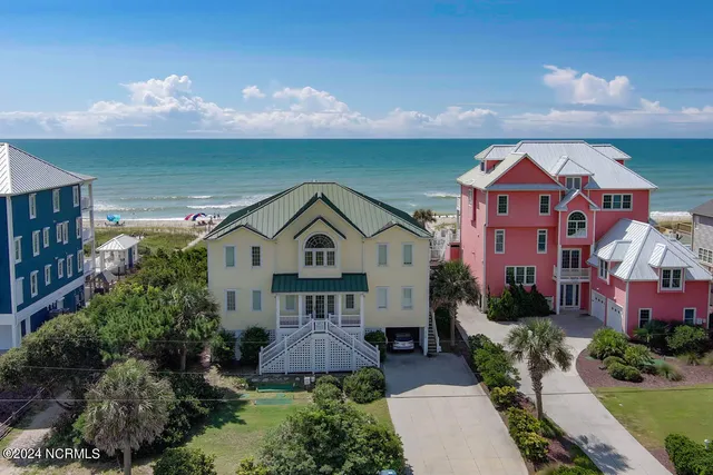 $3,200,000 | 5715 Ocean Drive, Emerald Isle, NC 28594