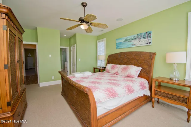 $3,200,000 | 5715 Ocean Drive, Emerald Isle, NC 28594