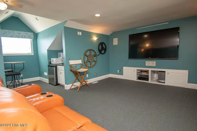 $3,200,000 | 5715 Ocean Drive, Emerald Isle, NC 28594