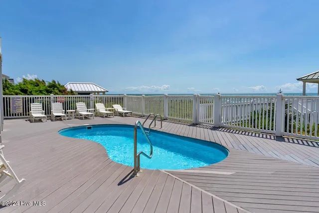 $3,200,000 | 5715 Ocean Drive, Emerald Isle, NC 28594