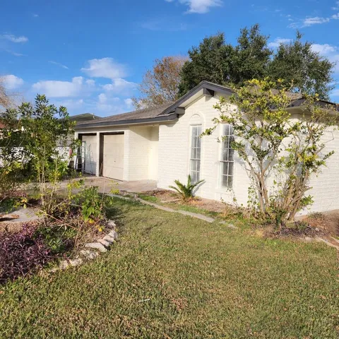 $1,800 | 12127 Panay Drive, Houston, TX 77048