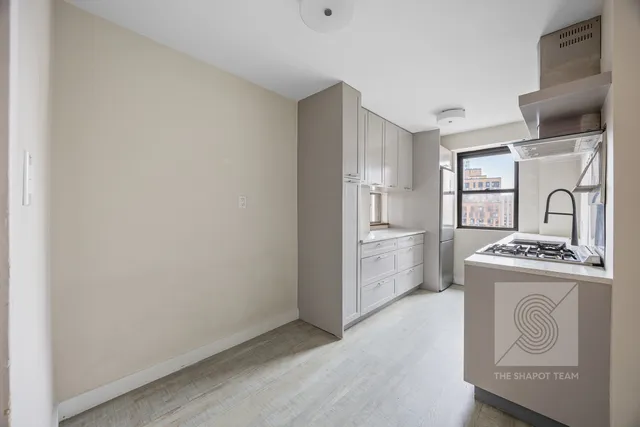 $735,000 | 212 East Broadway, Unit G1203 | Lower East Side