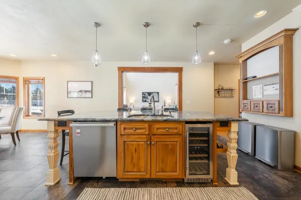 $1,199,900 | 2948 Buttercup Road, Neenah, WI 54956