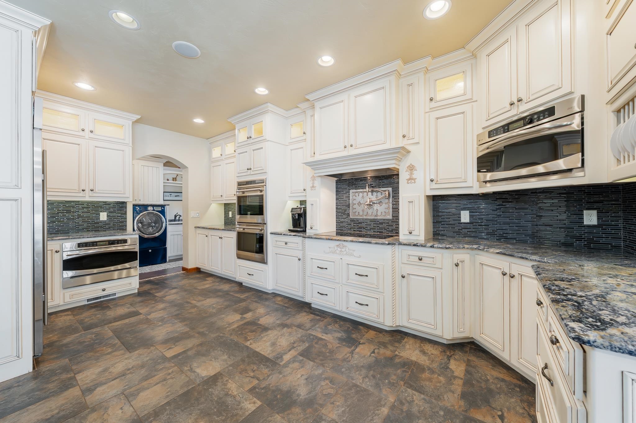 2948 Buttercup Road Neenah, WI 54956 - Photo 26 of 81