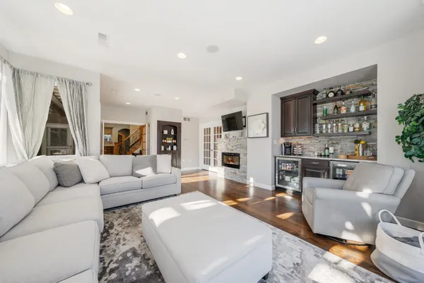 $1,199,900 | 2948 Buttercup Road, Neenah, WI 54956