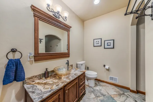 $1,199,900 | 2948 Buttercup Road, Neenah, WI 54956