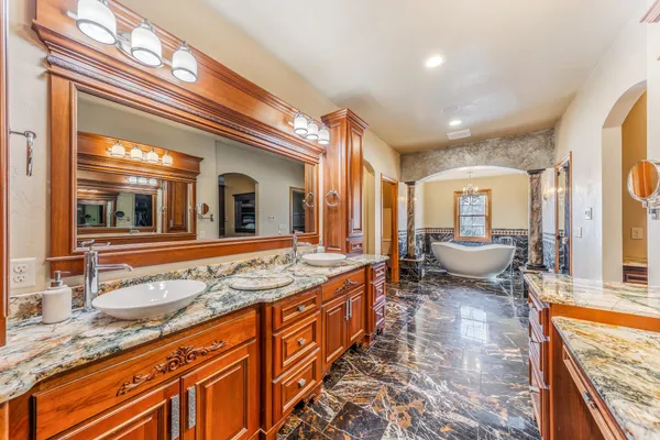 $1,199,900 | 2948 Buttercup Road, Neenah, WI 54956