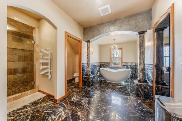 $1,199,900 | 2948 Buttercup Road, Neenah, WI 54956