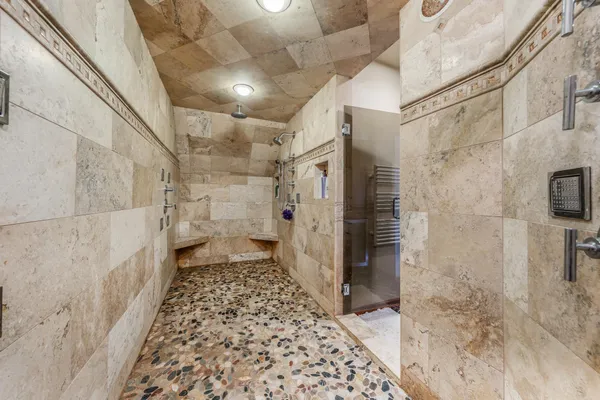 $1,199,900 | 2948 Buttercup Road, Neenah, WI 54956