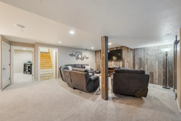 $1,199,900 | 2948 Buttercup Road, Neenah, WI 54956