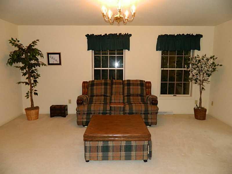 193 Rochester Road Freedom, PA 15042 - Photo 8 of 24 Living Room.