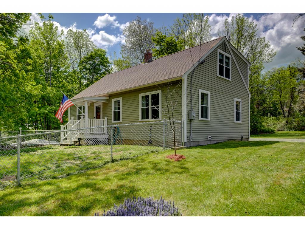 24 South Bow Road Hooksett, NH 03106 - Photo 1 of 22