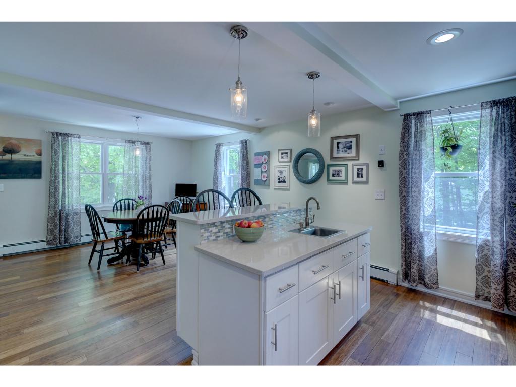 24 South Bow Road Hooksett, NH 03106 - Photo 6 of 22