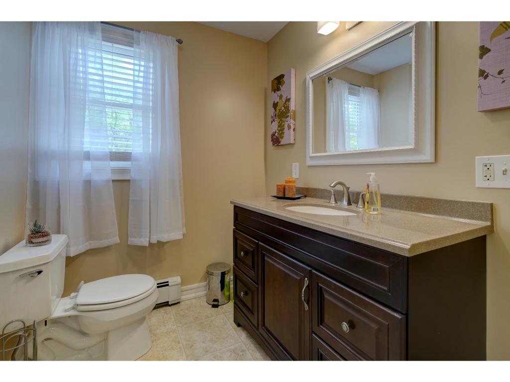 24 South Bow Road Hooksett, NH 03106 - Photo 10 of 22