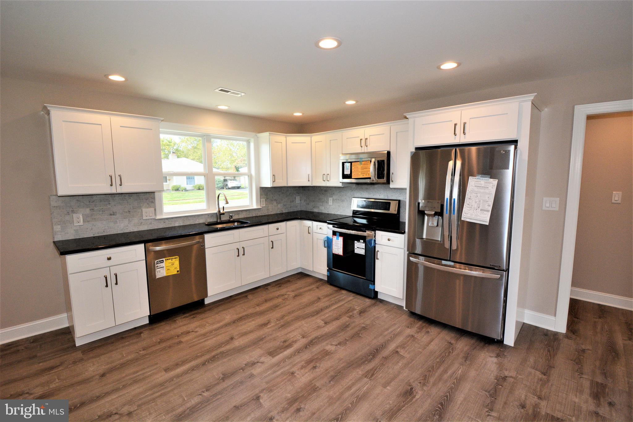 48 Gaping Rock Road Levittown, PA 19057 - Photo 2 of 21