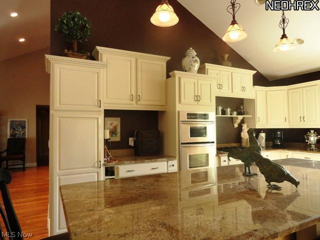7555 Huntington Road Hudson, OH 44236 - Photo 4 of 25