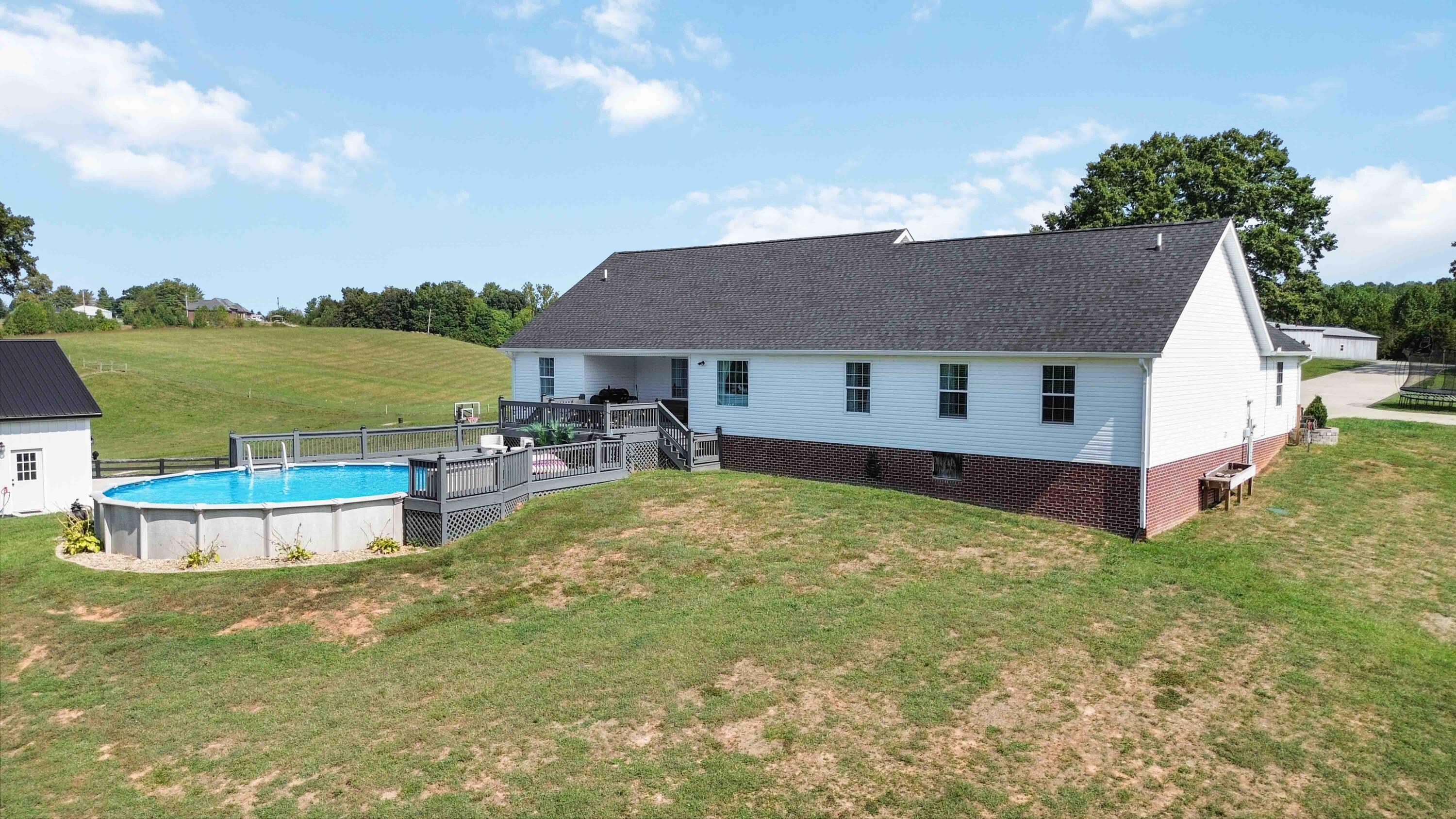 465 Newell Road Somerset, KY 42503 - Photo 11 of 62 046