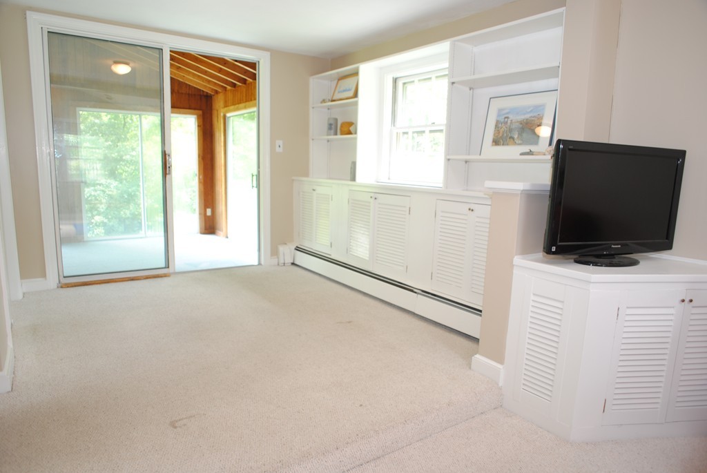 99 Woodside Road Sudbury, MA 01776 - Photo 9 of 22 Gallery Image 9