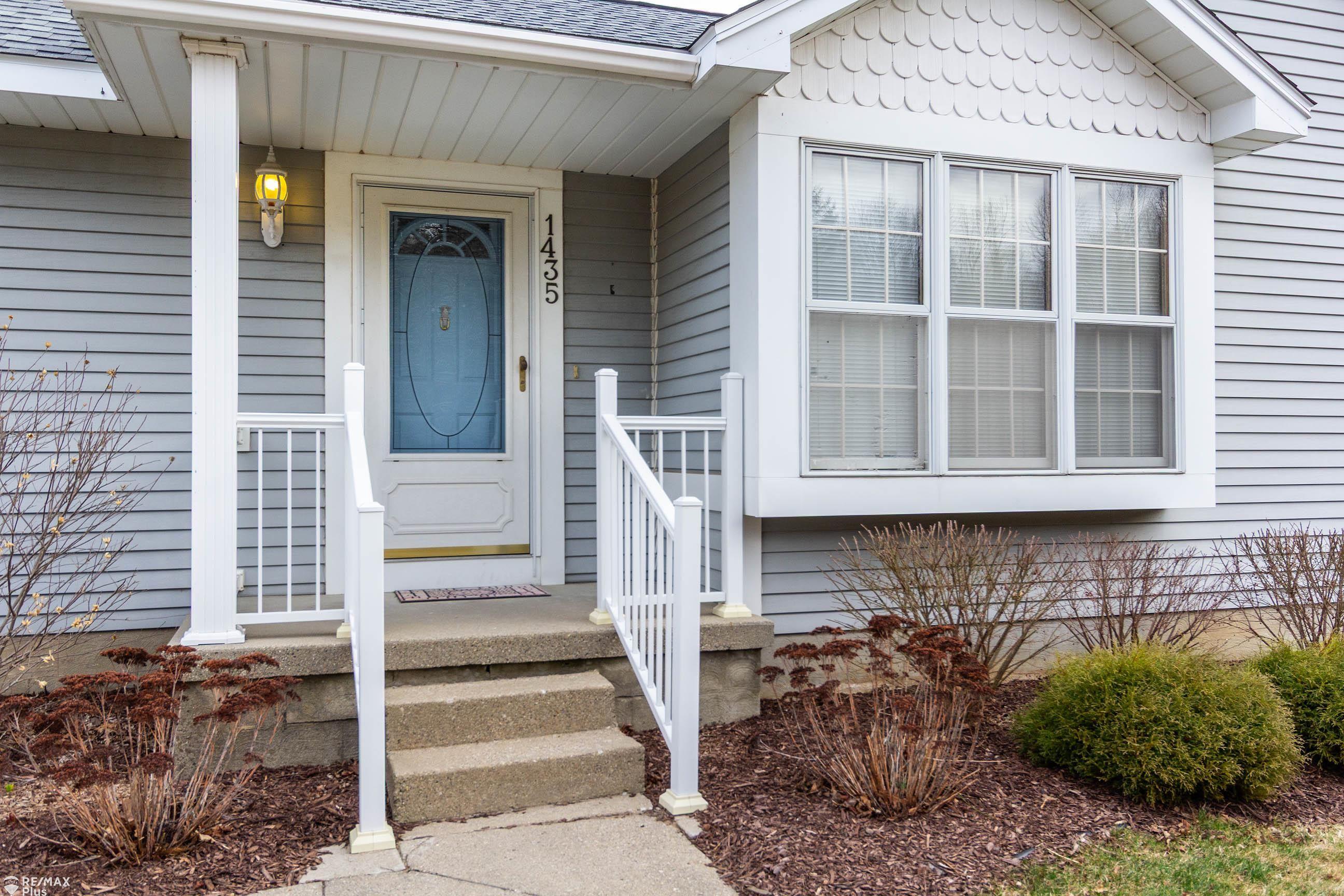 1435 Farmlane Road Lapeer, MI 48446 - Photo 4 of 47 50169172-4e0612f4-3b20-4f06-9925-68b0773bba0d.JPG