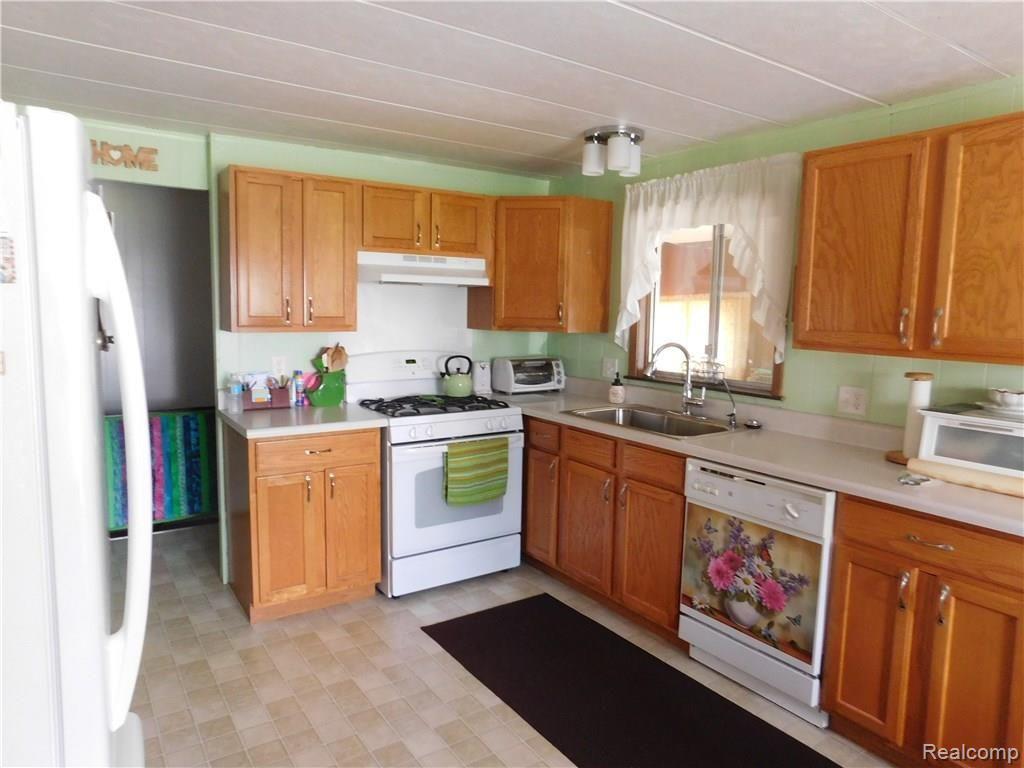 3565 Ringle Road Akron, MI 48701 - Photo 18 of 48 3565 Ringle Road Akron 030.JPG