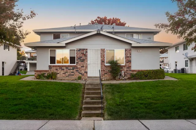 a front view of house with yard