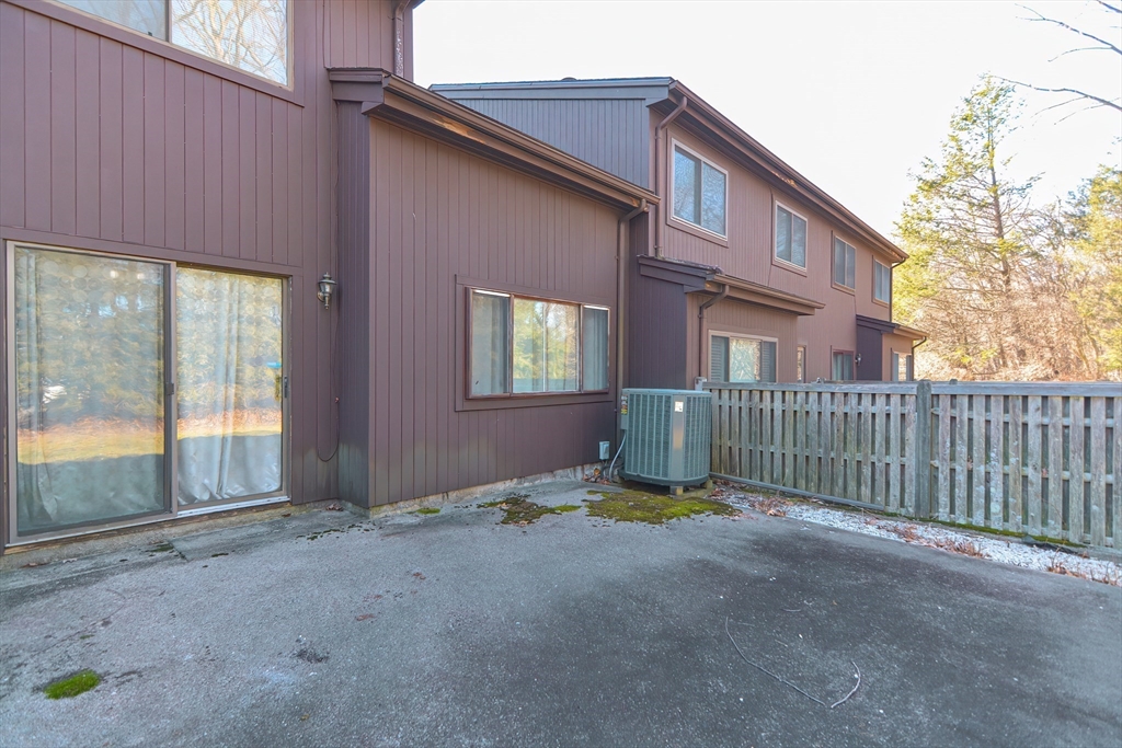 23 Tamarack Lane, Unit 23 Peabody, MA 01960 - Photo 31 of 42