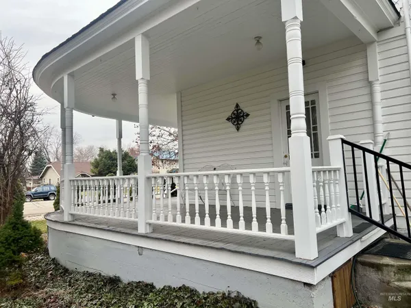 $550,000 | 516 East Main Street, Weiser, ID 83672