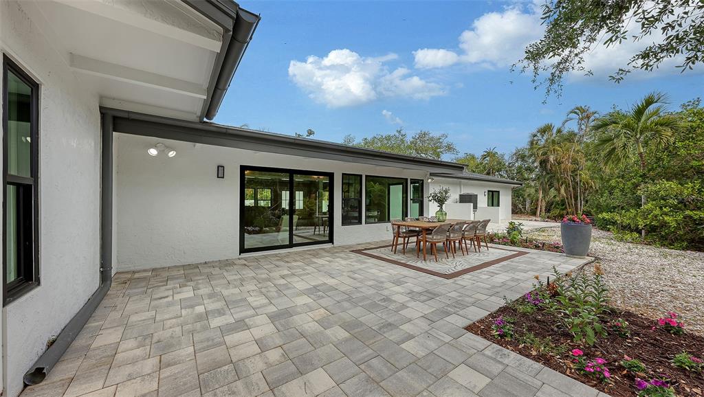 7345 Pine Needle Road Sarasota, FL 34242 - Photo 53 of 74