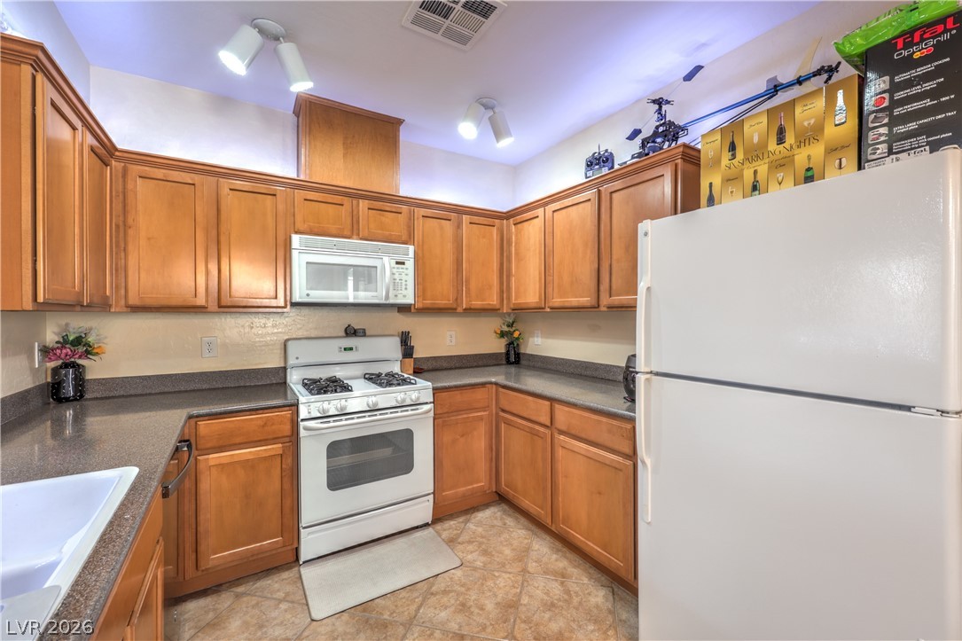 4705 Apulia Drive, Unit 203 North Las Vegas, NV 89084 - Photo 15 of 42
