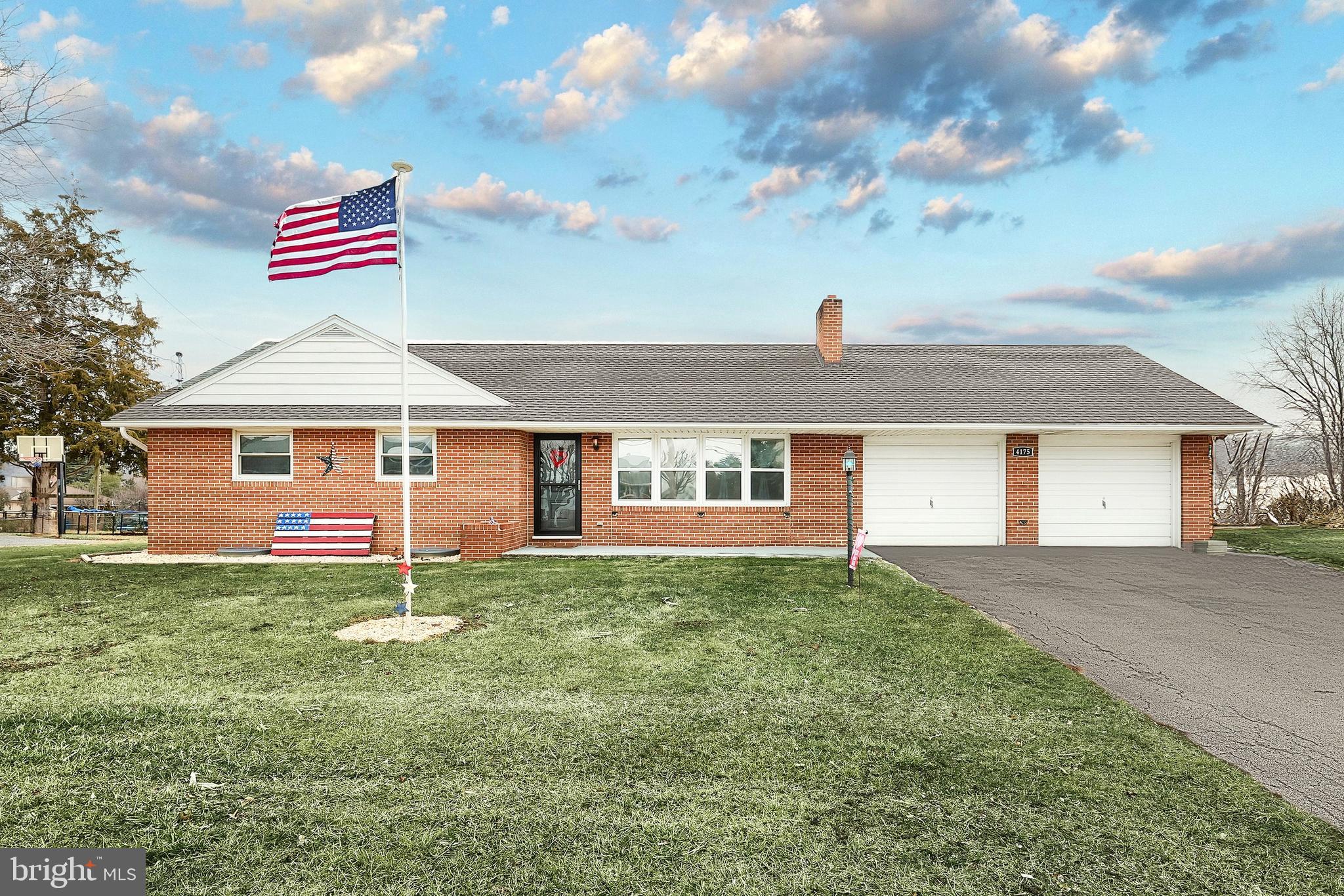 4175 Board Road Manchester, PA 17345 - Photo 2 of 34 Gallery Image 2