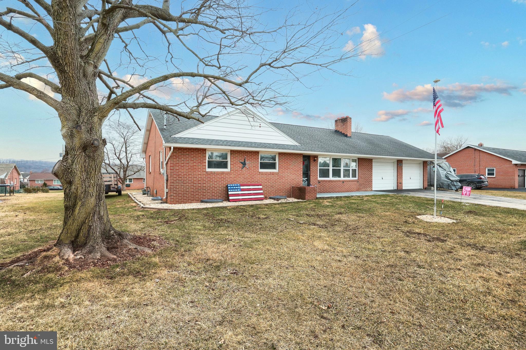 4175 Board Road Manchester, PA 17345 - Photo 3 of 34 Gallery Image 3