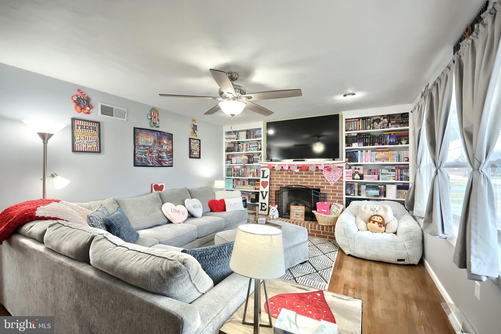 4175 Board Road Manchester, PA 17345 - Photo 10 of 34 Gallery Image 10
